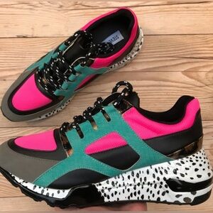 Brand New Steve Madden Sneakers 9.5M